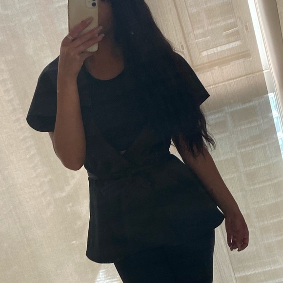 BEBE CAPE VEST - LIKE NEW! Size m - Picture 6 of 7